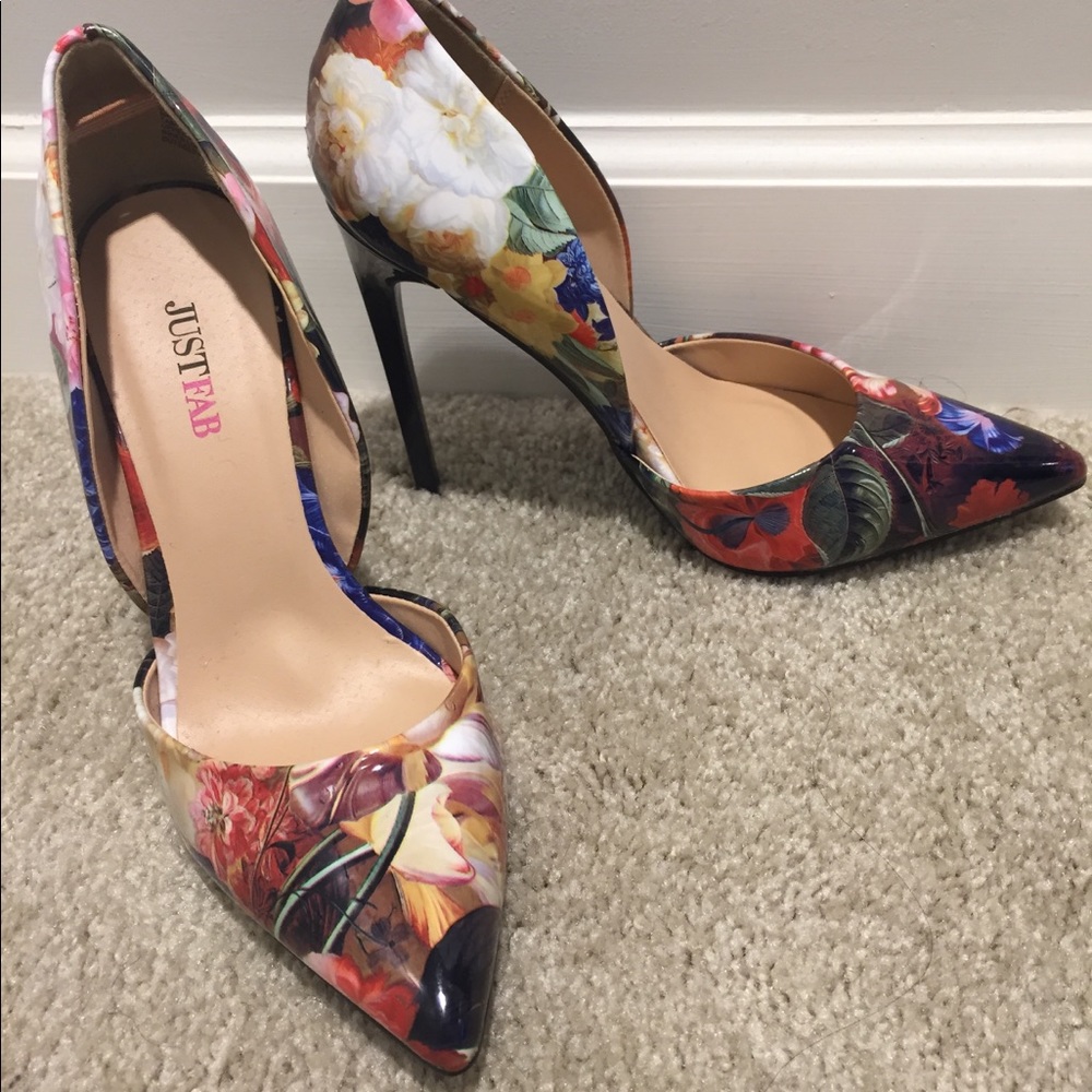 Tilla Floral shoe from JustFab size US 7